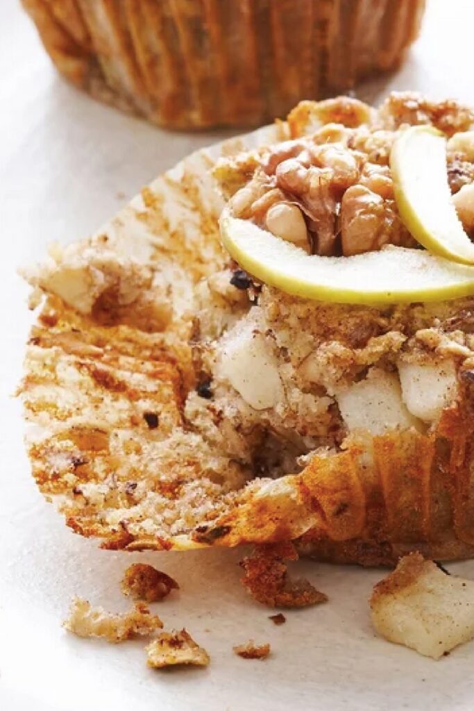 danielle duboise and whitney tingle sakara superfood muffin